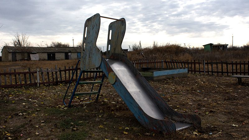 «За счет психушки и зоны поселок живет»