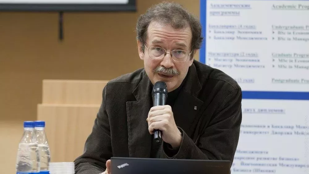 «Система находится в транзите — с уходом от модели, внутри которой были правила»