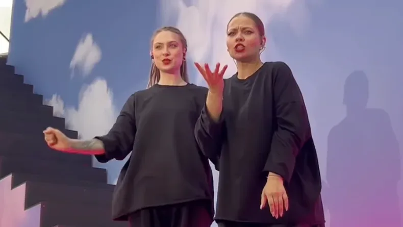 Sign language interpreters became the main stars of VK Fest.
